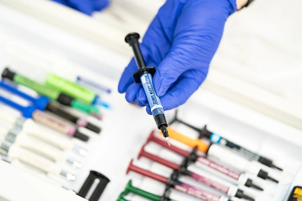 腹腔穿刺包号称「安全套装」，为啥抽液后肚子青了一片？