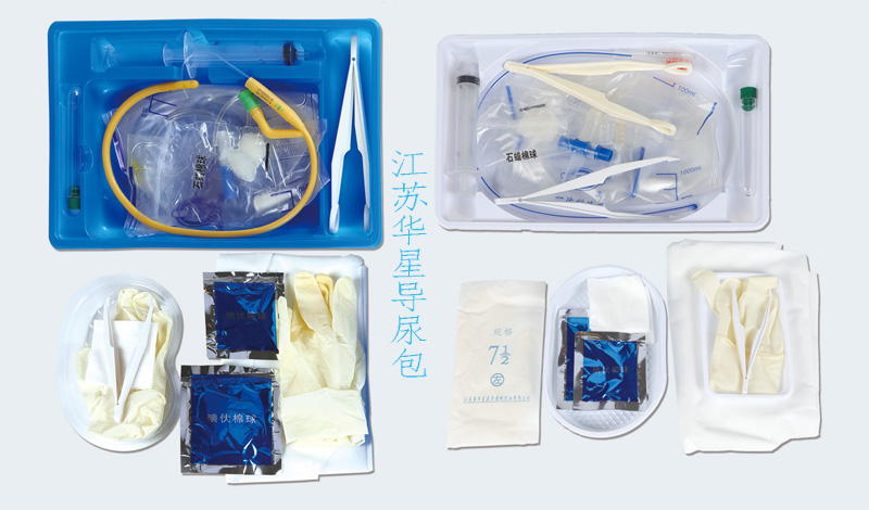 男性和女性患者使用导尿包时，操作上有哪些不同？